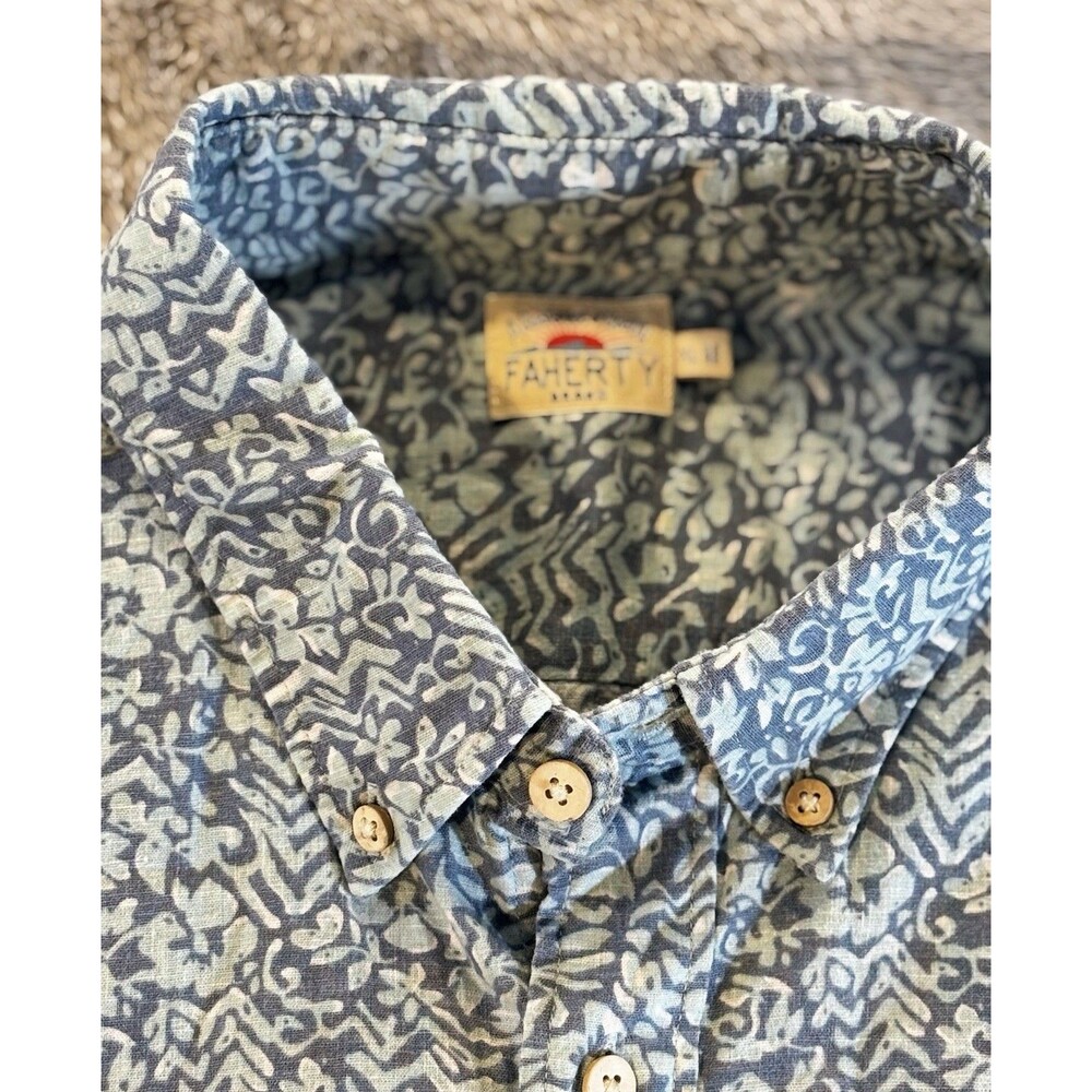 Faherty Shirt Mens XL Blue Floral Hilo Batik Breeze Shirt Hemp Blend